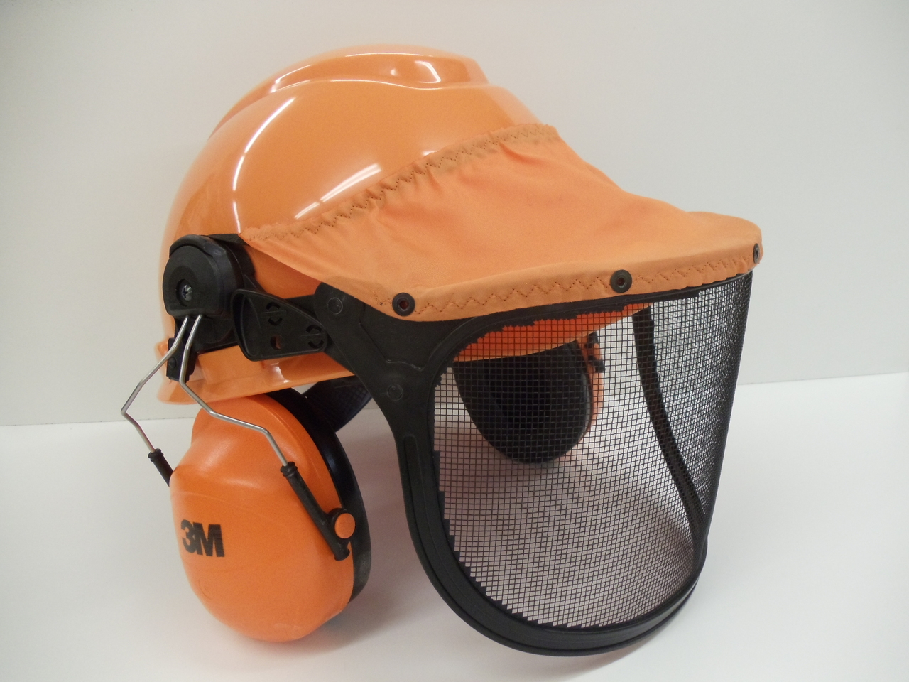 Chainsaw Safety Hard Hat System by 3M