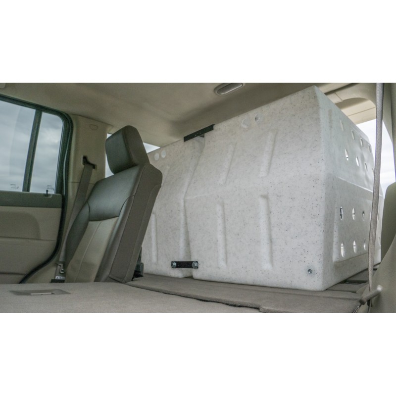 ROUGH TOUGH KENNELS AFFORDABLE DOG KENNELS (SELECT PLASTIC DOG CRATE SIZE: INTERMEDIATE SUV)
